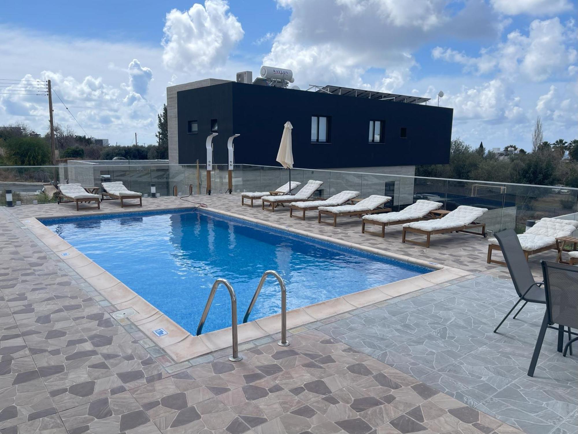 Arf Apartments - With Jacuzzi At The Complex Emba ภายนอก รูปภาพ