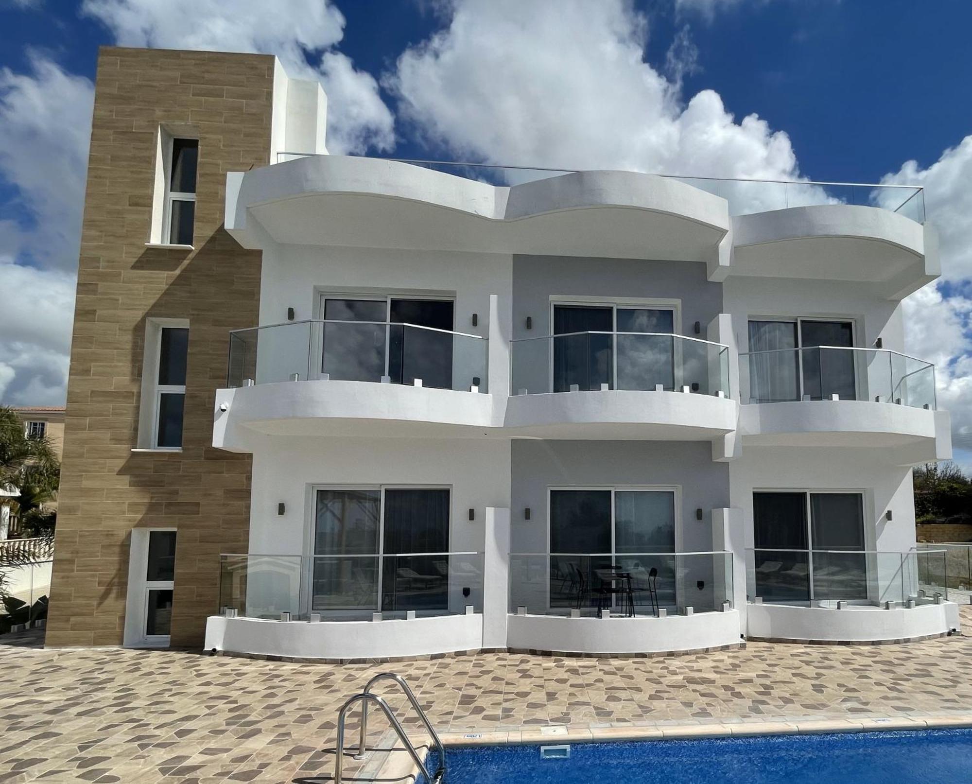 Arf Apartments - With Jacuzzi At The Complex Emba ภายนอก รูปภาพ
