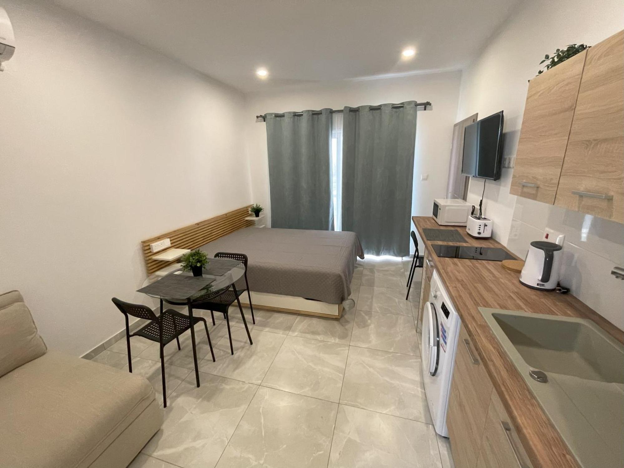 Arf Apartments - With Jacuzzi At The Complex Emba ภายนอก รูปภาพ