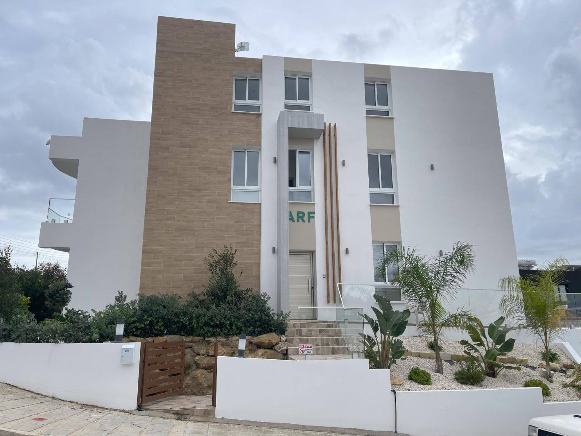 Arf Apartments - With Jacuzzi At The Complex Emba ภายนอก รูปภาพ