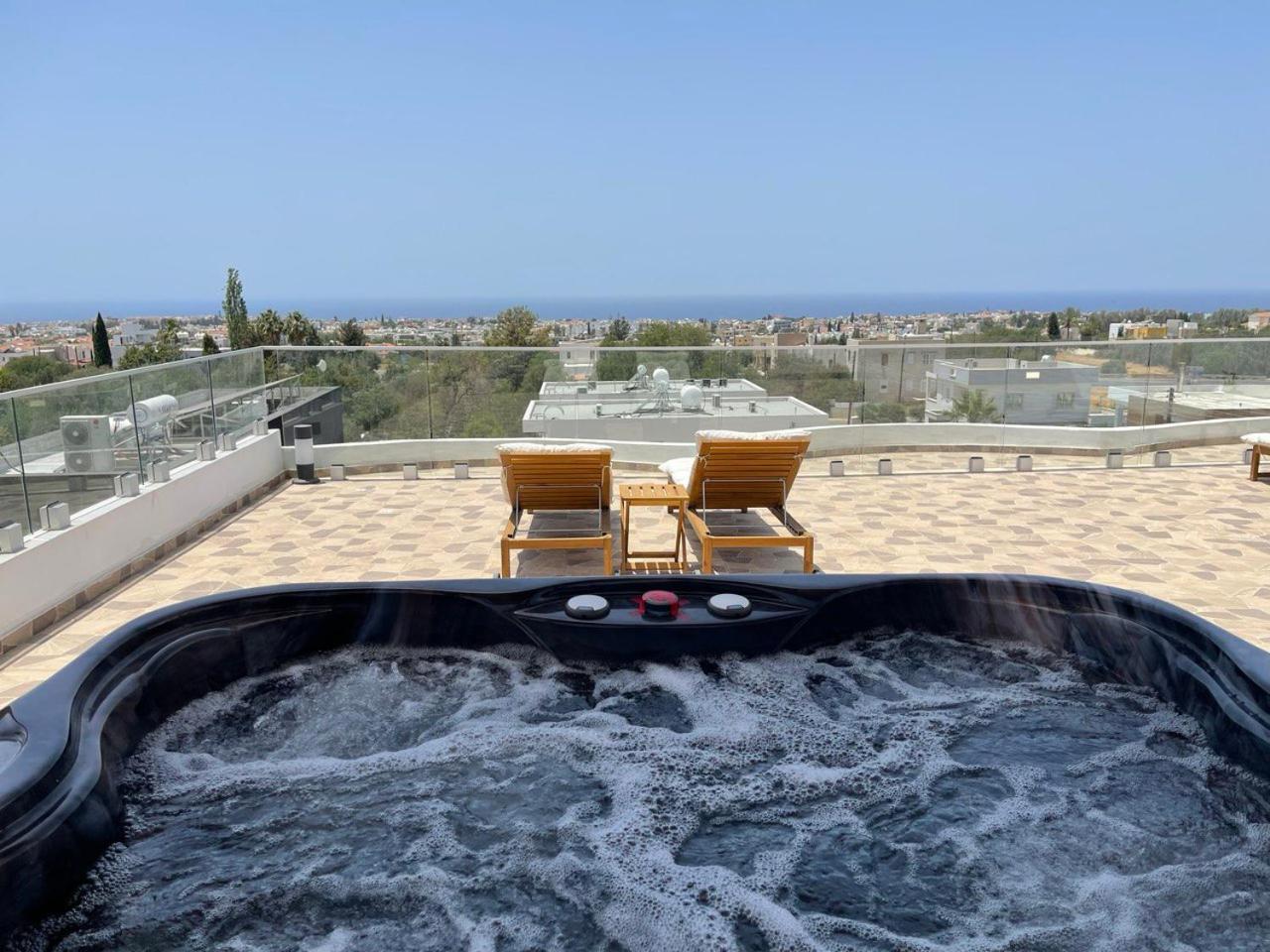 Arf Apartments - With Jacuzzi At The Complex Emba ภายนอก รูปภาพ